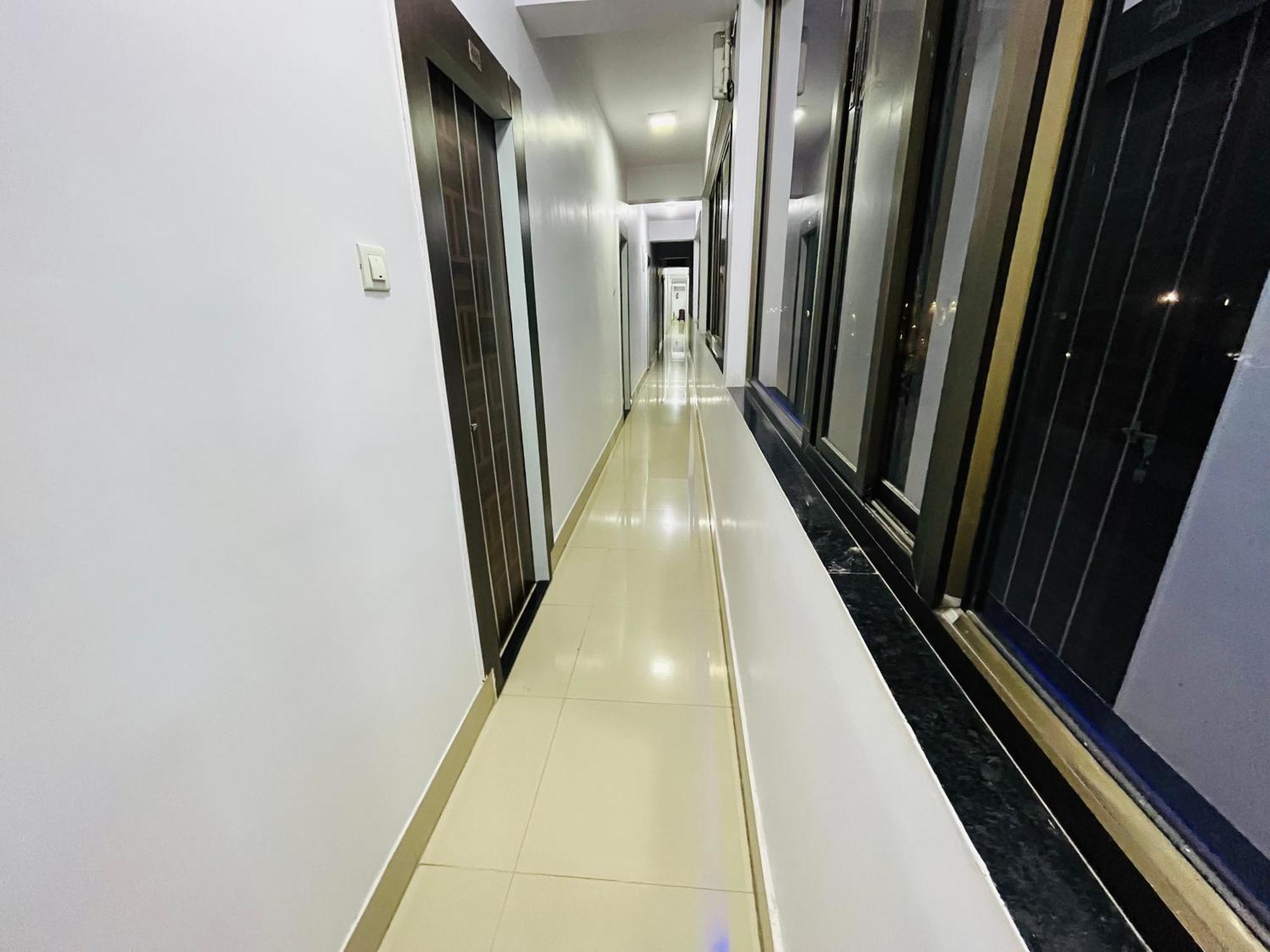 Hotel Mani International パトナー エクステリア 写真